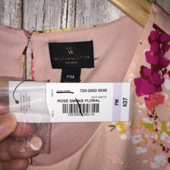 NWT Worthington Rose Floral Overlay Blouse - Picture 6 of 6